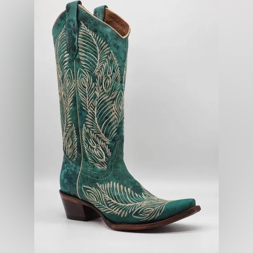 Circle G by Corral Western Turquoise Feather Embroidered Boots